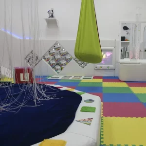Sala de estimulación multisensorial para pacientes neurológicos